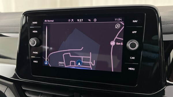 Used Volkswagen T-Roc 2025 for sale - 76061938: Photo 29
