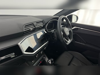 Used Audi Q3 2024 for sale - 75465737: Photo