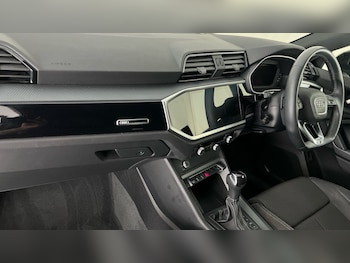 Used Audi Q3 2022 for sale - 75715188: Photo