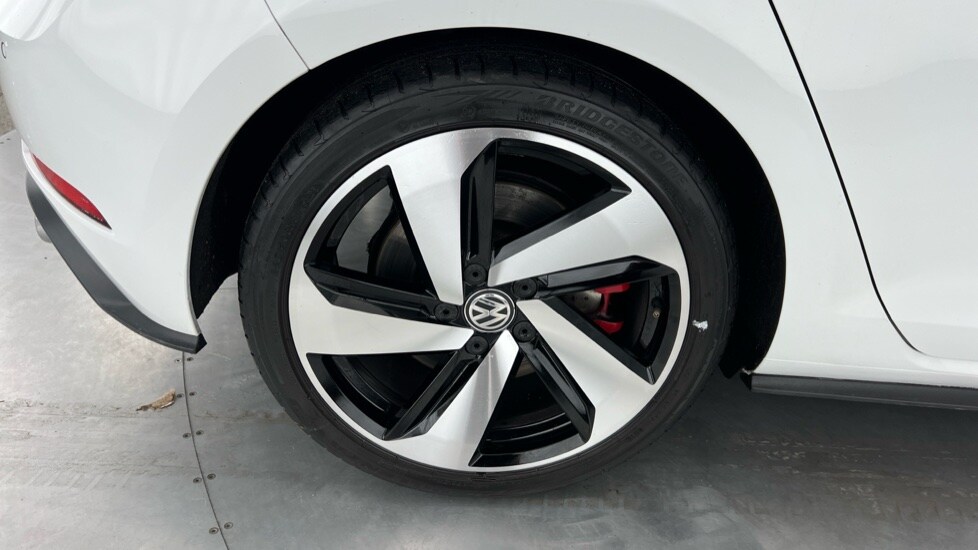 Used Volkswagen Golf 2019 for sale - 76124671: Photo 19