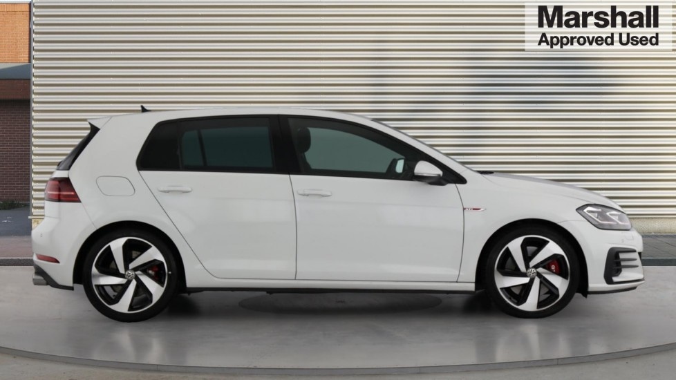 Used Volkswagen Golf 2019 for sale - 76124671: Photo 2