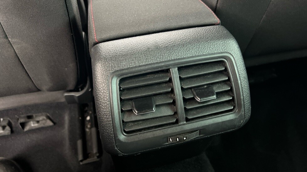 Used Volkswagen Golf 2019 for sale - 76124671: Photo 32