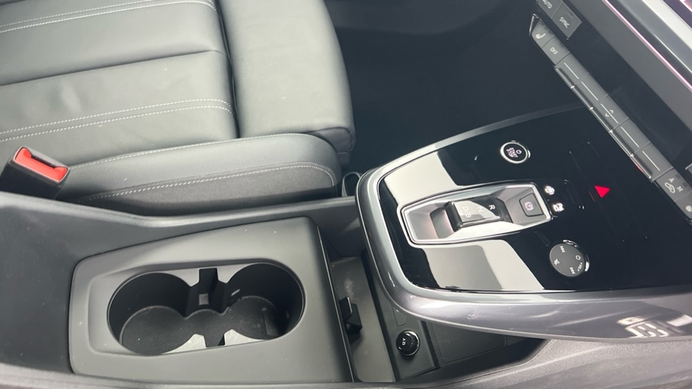 Used Audi Q4 e-tron 2025 for sale - 76847179: Photo 30