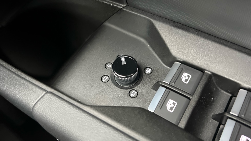 Used Audi Q4 e-tron 2025 for sale - 76847179: Photo 40