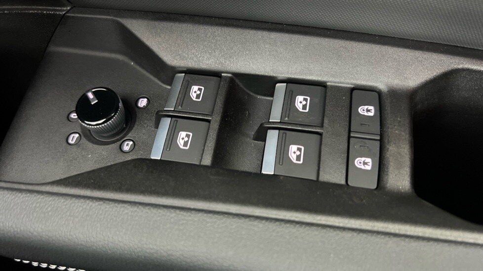 Used Audi Q4 e-tron 2025 for sale - 76847179: Photo 41