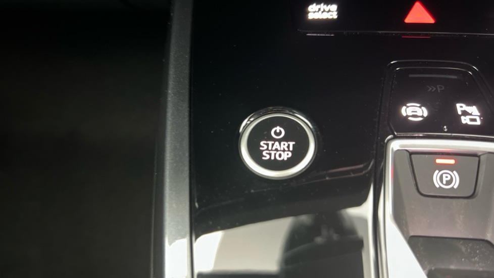 Used Audi Q4 e-tron 2025 for sale - 76847179: Photo 44