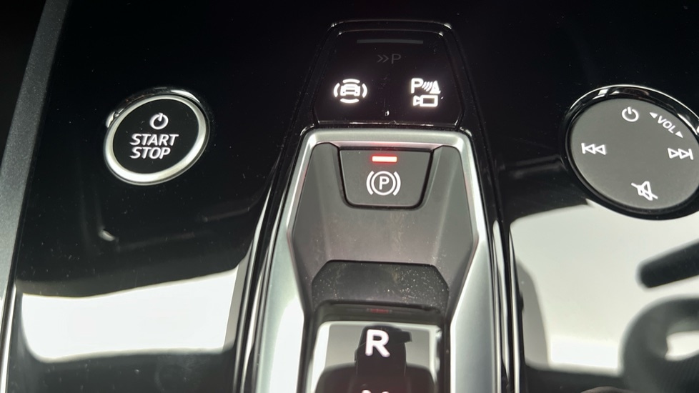 Used Audi Q4 e-tron 2025 for sale - 76847179: Photo 45