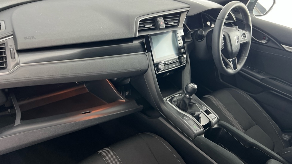 Used Honda Civic 2021 for sale - 76519332: Photo 10