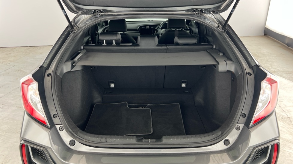 Used Honda Civic 2021 for sale - 76519332: Photo 15