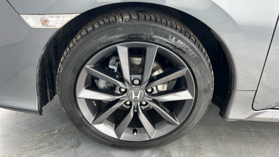 Used Honda Civic 2021 for sale - 76519332: Photo 17