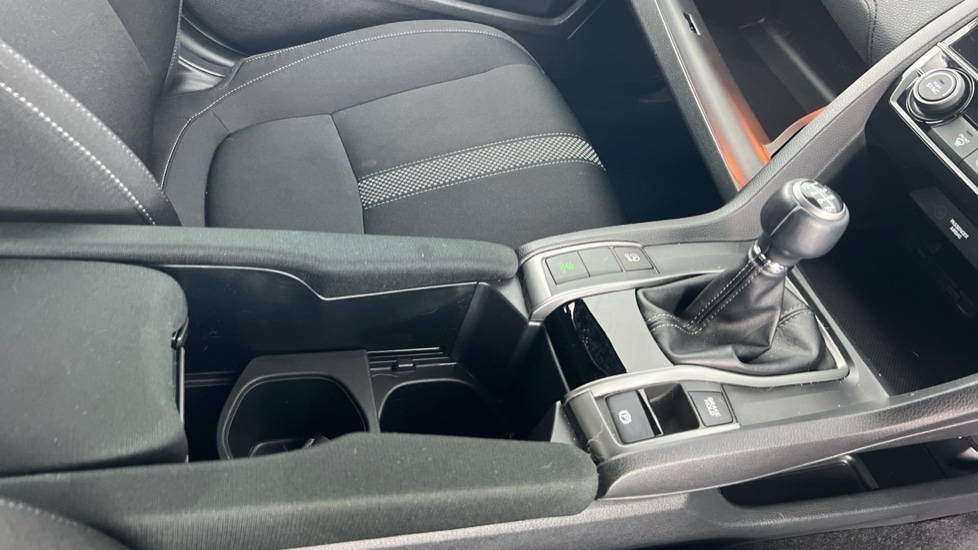 Used Honda Civic 2021 for sale - 76519332: Photo 28