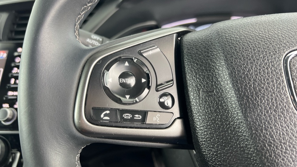 Used Honda Civic 2021 for sale - 76519332: Photo 36