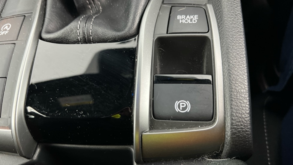 Used Honda Civic 2021 for sale - 76519332: Photo 39