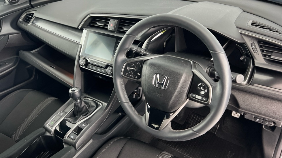 Used Honda Civic 2021 for sale - 76519332: Photo 9