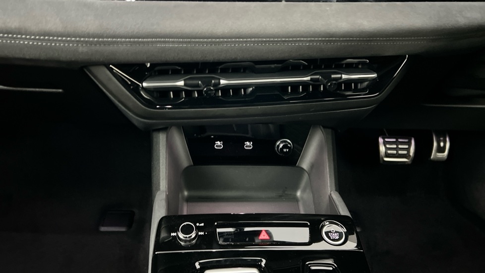 Used Audi Q6 e-tron 2025 for sale - 76745378: Photo 16