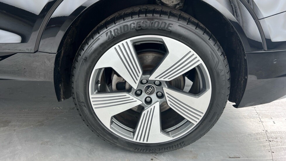 Used Audi e-tron 2022 for sale - 76539841: Photo 22