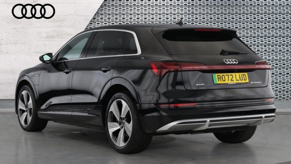 Used Audi e-tron 2022 for sale - 76539841: Photo 3