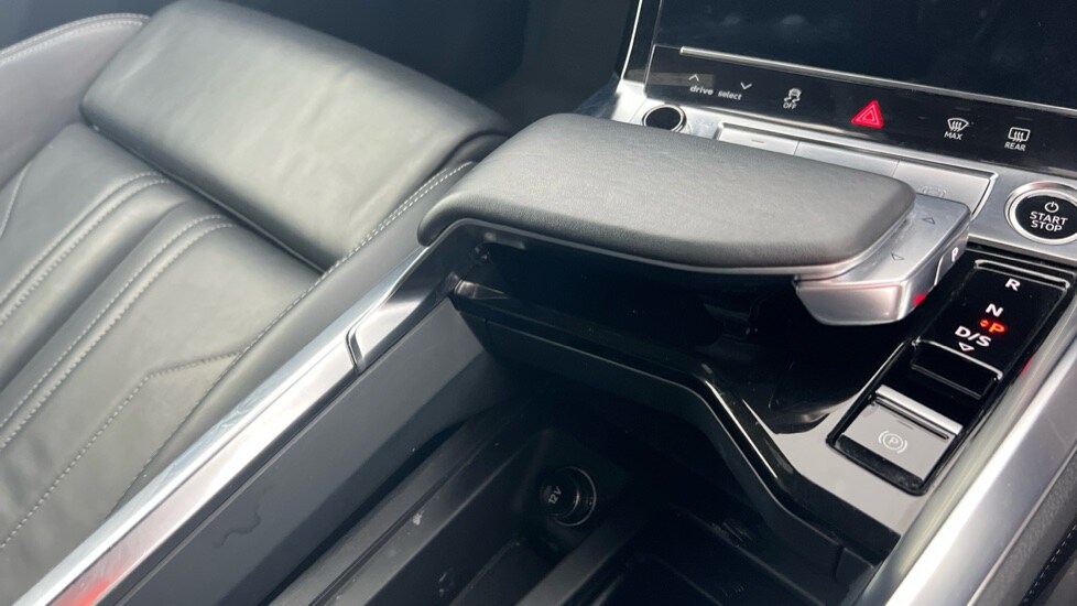 Used Audi e-tron 2022 for sale - 76539841: Photo 34