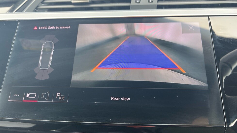 Used Audi e-tron 2022 for sale - 76539841: Photo 35