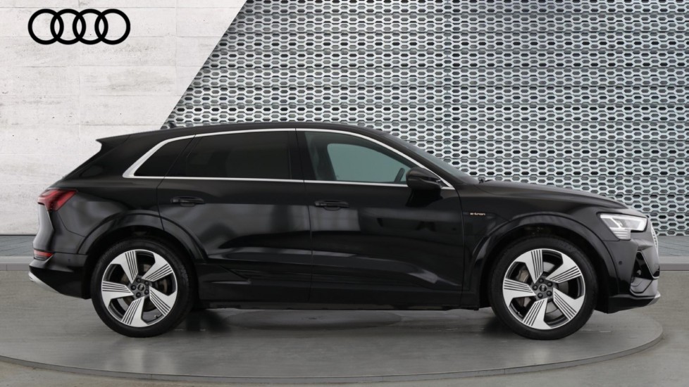 Used Audi e-tron 2022 for sale - 76539841: Photo 4