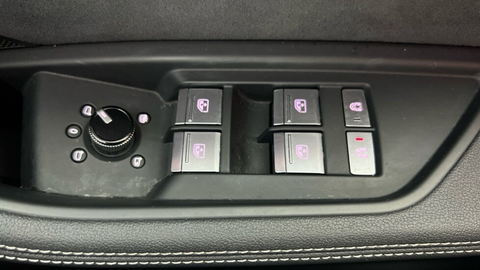 Used Audi e-tron 2022 for sale - 76539841: Photo 40