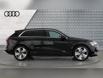 Used Audi e-tron 2022 for sale - 76539841: Photo