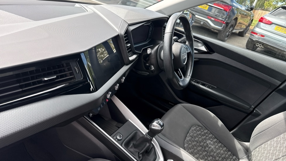 Used Audi A1 2023 for sale - 76095988: Photo 2