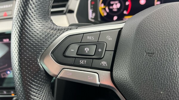 Used Volkswagen Passat 2021 for sale - 76229138: Photo 44