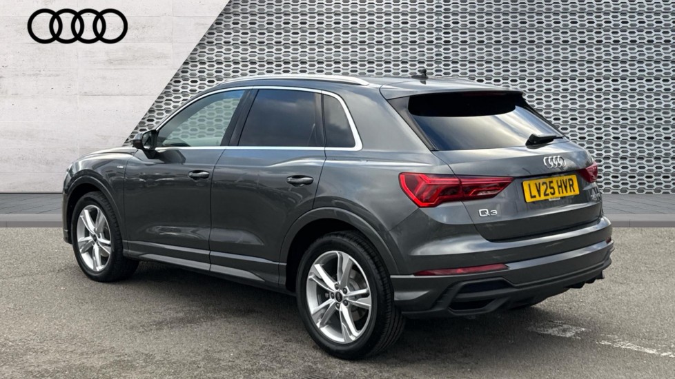 Used Audi Q3 2025 for sale - 77018291: Photo 3