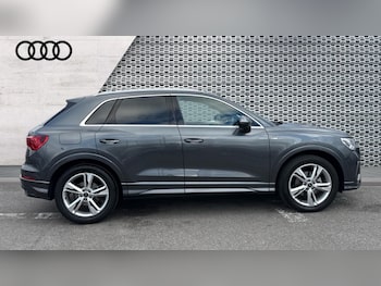 Used Audi Q3 2025 for sale - 77018291: Photo