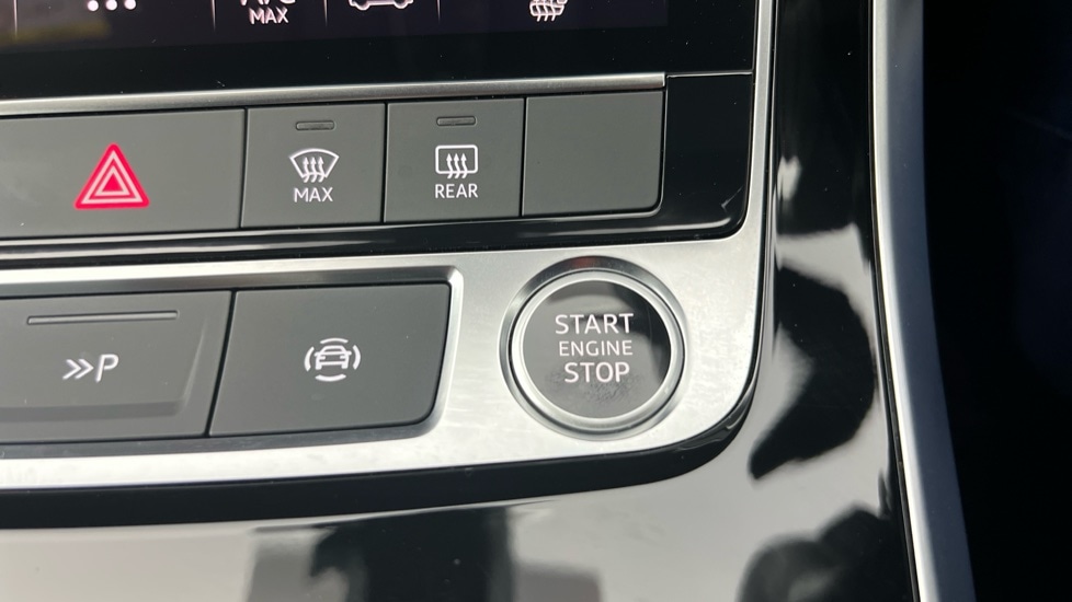 Used Audi Q7 2024 for sale - 76826636: Photo 40