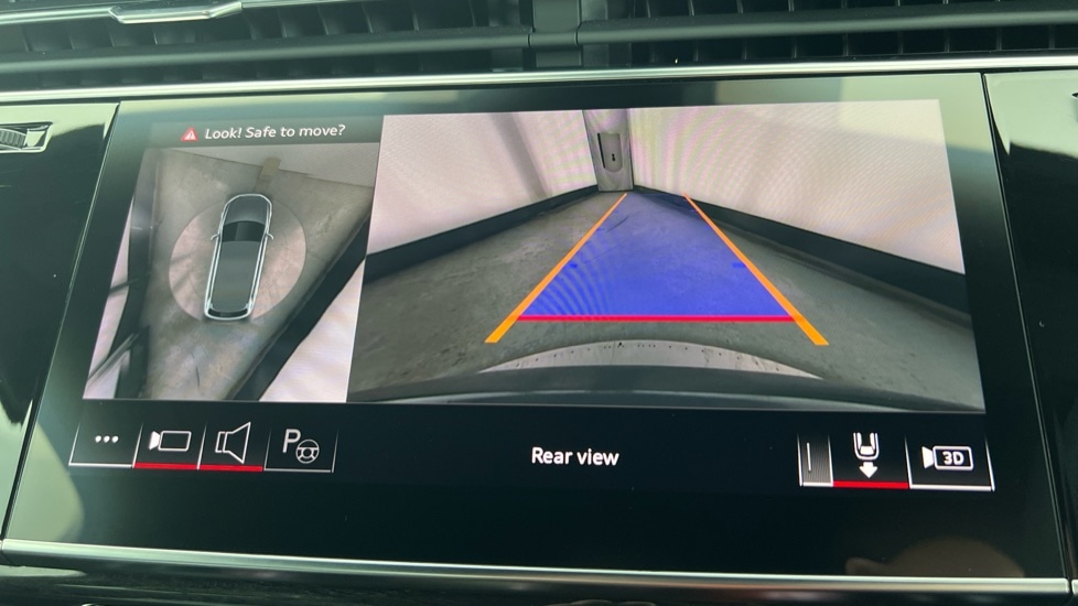 Used Audi Q7 2024 for sale - 76826636: Photo 48