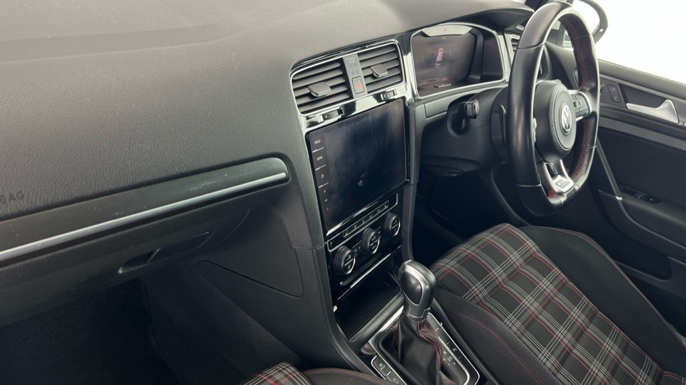 Used Volkswagen Golf 2019 for sale - 76977651: Photo 10