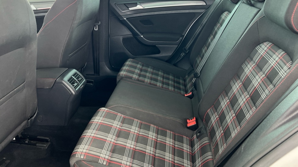 Used Volkswagen Golf 2019 for sale - 76977651: Photo 14