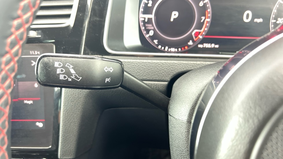 Used Volkswagen Golf 2019 for sale - 76977651: Photo 25