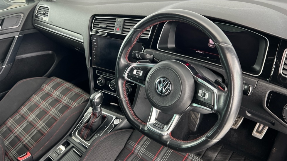 Used Volkswagen Golf 2019 for sale - 76977651: Photo 9