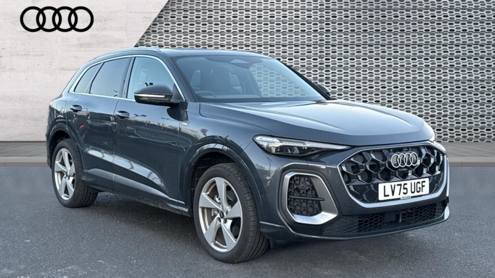 Used Audi Q5 2025 for sale - 76842176: Photo 1