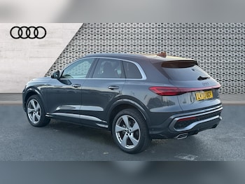 Used Audi Q5 2025 for sale - 76842176: Photo