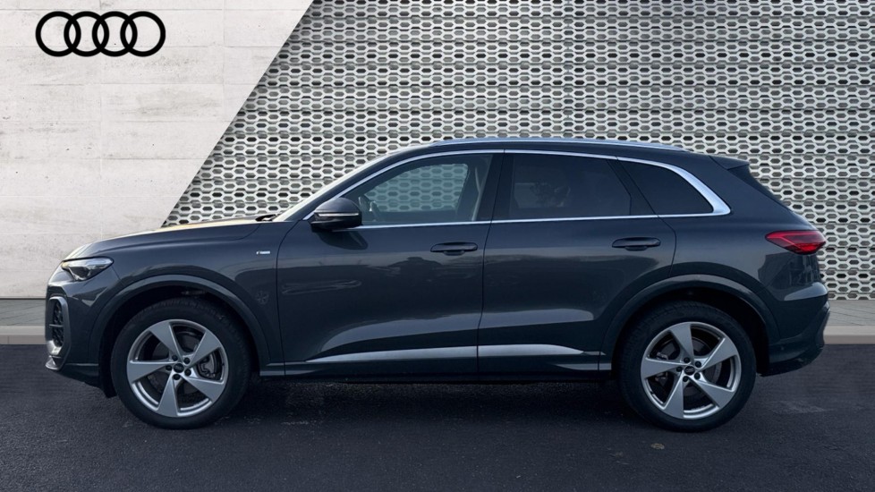 Used Audi Q5 2025 for sale - 76842176: Photo 9