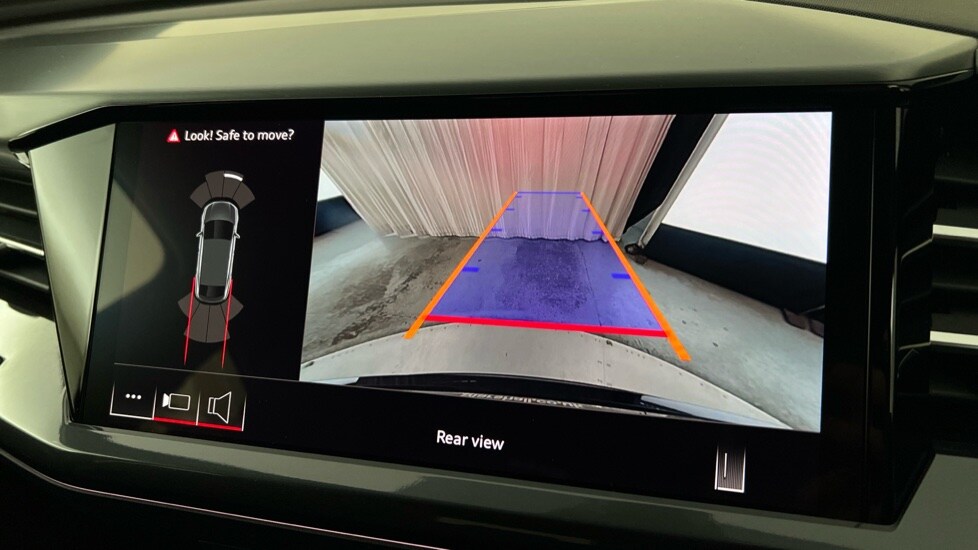 Used Audi Q4 e-tron 2025 for sale - 76241629: Photo 32