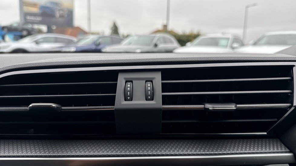 Used Audi Q3 2025 for sale - 76593637: Photo 44