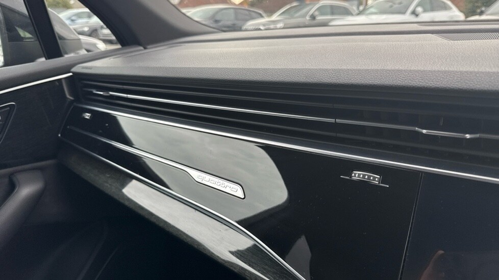 Used Audi Q7 2021 for sale - 76501365: Photo 43