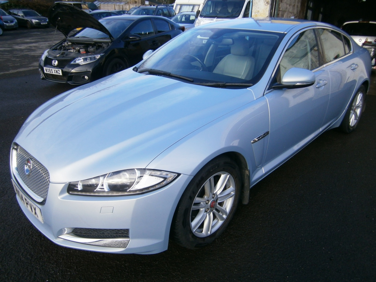 Used Jaguar XF 2014 for sale - 76958476: Photo 2