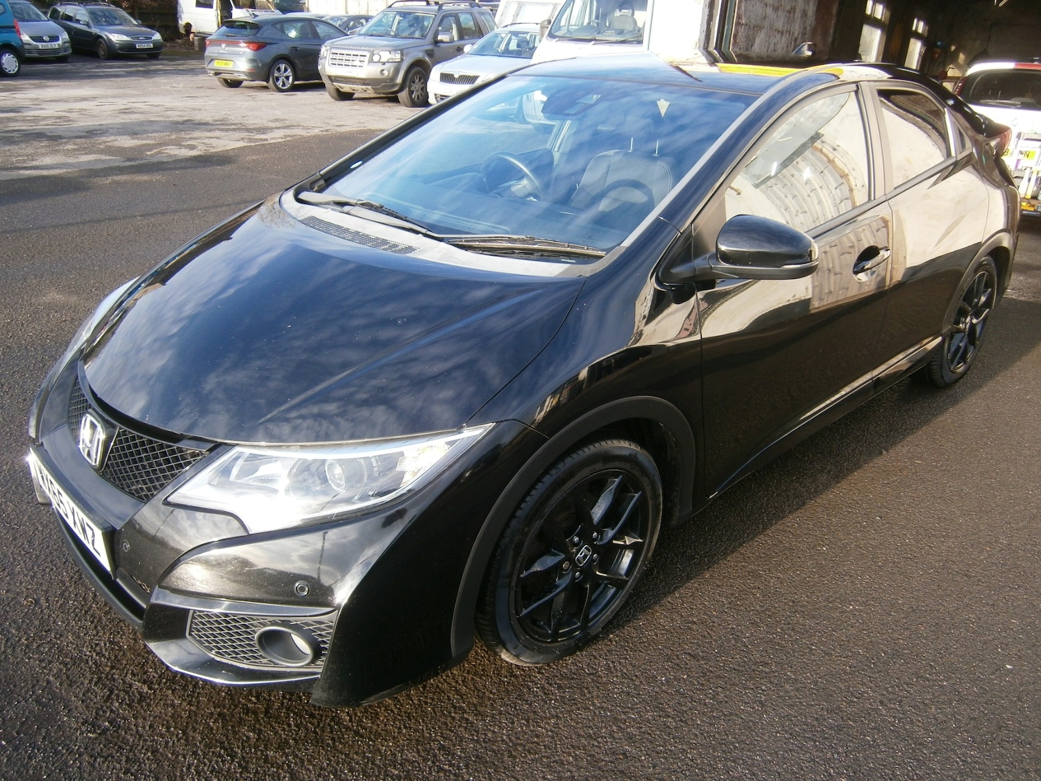 Used Honda Civic 2015 for sale - 76958716: Photo 2