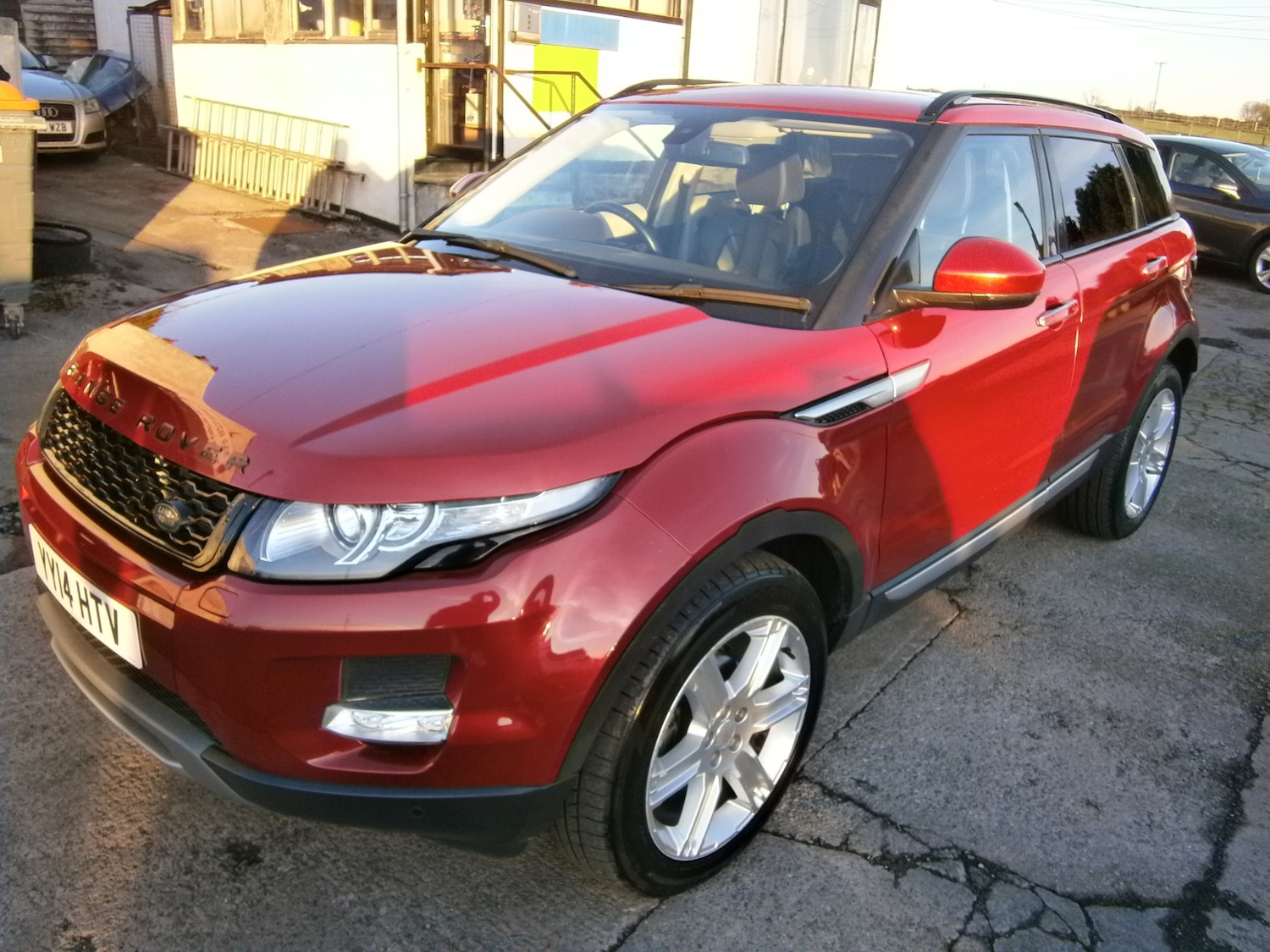 Used Land Rover Range Rover Evoque 2014 for sale - 76652745: Photo 2