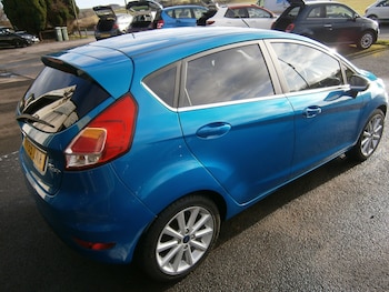 Used Ford Fiesta 2015 for sale - 77003606: Photo