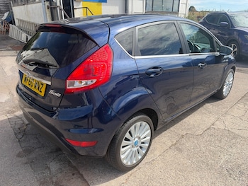 Used Ford Fiesta 2010 for sale - 79467764: Photo
