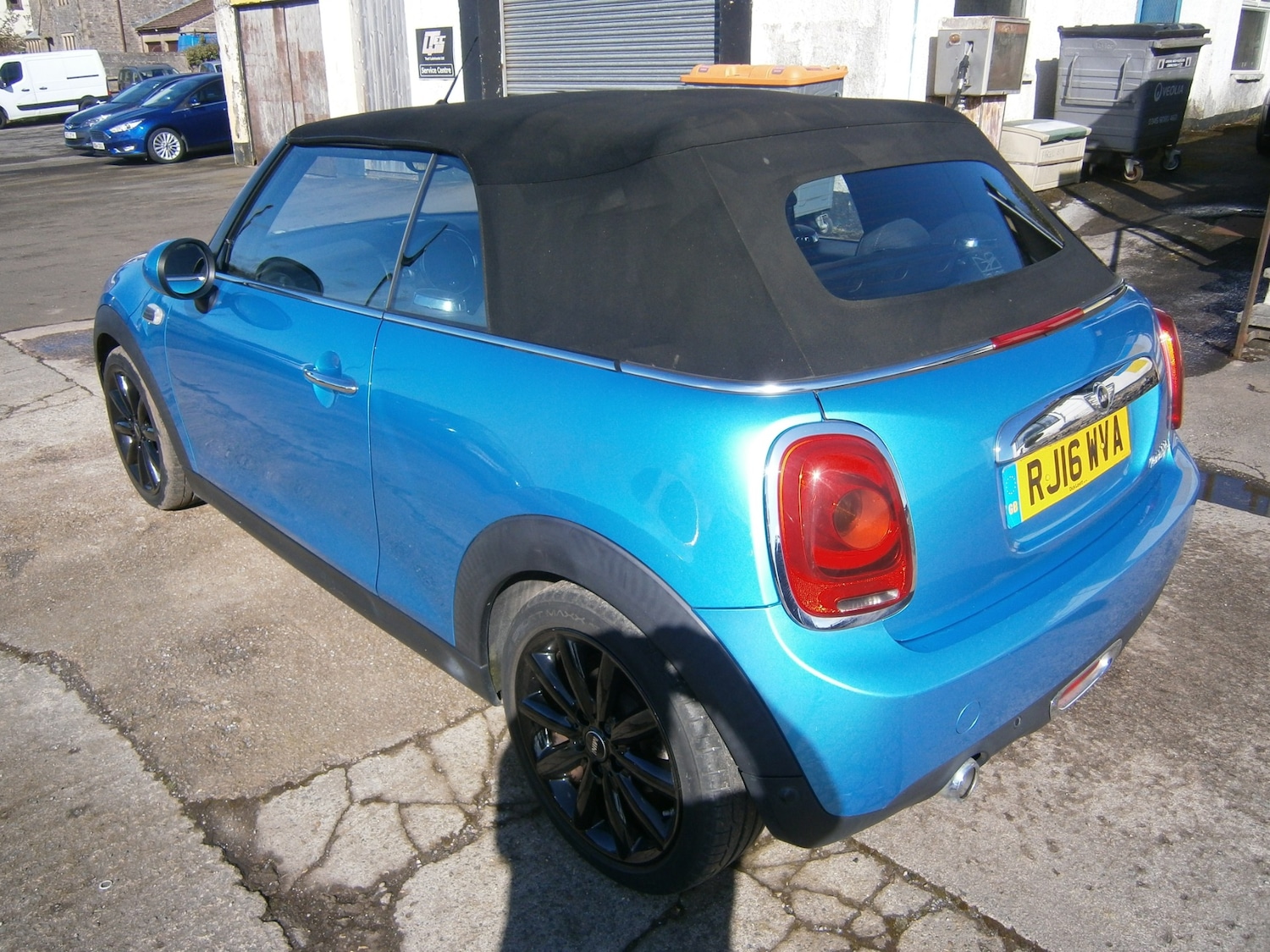 Used MINI Convertible 2016 for sale - 77888500: Photo 3