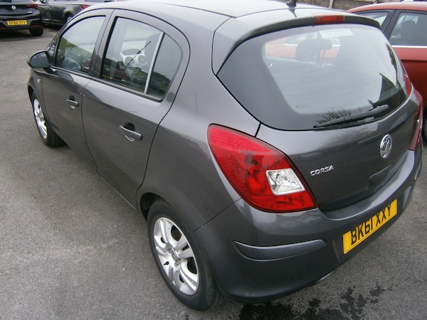 Used Vauxhall Corsa 2011 for sale - 76276092: Photo 3