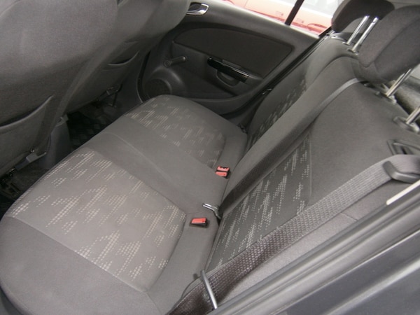 Used Vauxhall Corsa 2011 for sale - 76276092: Photo 6